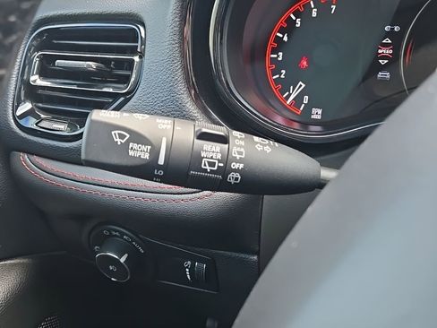 Certified 2023 Dodge Durango GT image 33