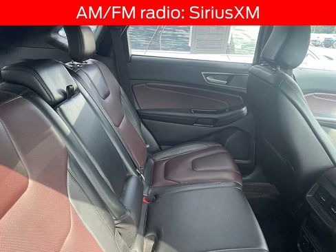 Used 2020 Ford Edge Titanium w/ Equipment Group 301A AWD/4WD image 10