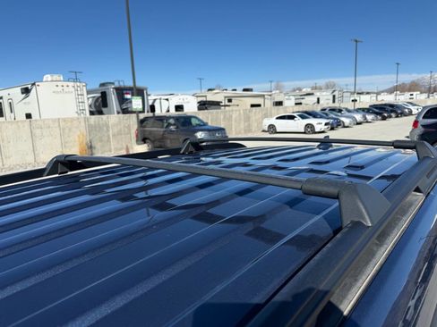 Used 2020 Ford Explorer XLT w/ Comfort Package image 10