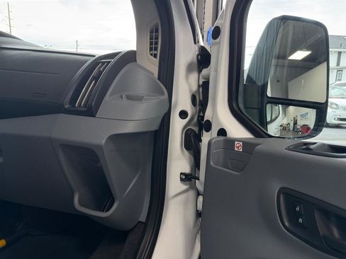 Used 2019 Ford Transit 350 XLT RWD image 16