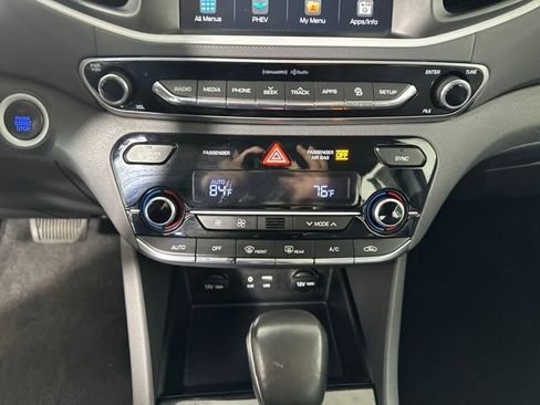 Used 2019 Hyundai Ioniq Limited image 23