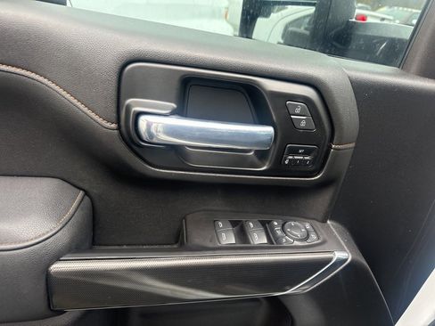 Used 2021 GMC Sierra 2500 AT4 w/ AT4 Premium Plus Package image 17