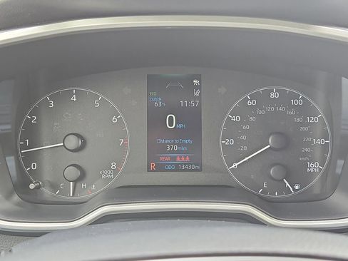 Used 2025 Toyota Corolla SE image 29