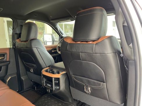 New 2023 RAM 3500 Limited image 29