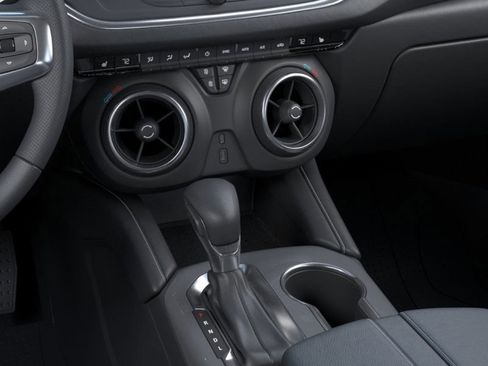 New 2025 Chevrolet Blazer LT w/ Midnight/Sport Edition image 33