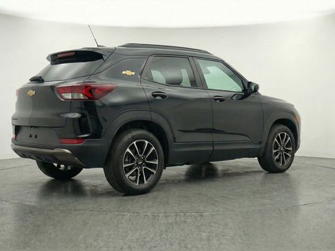 Used 2025 Chevrolet TrailBlazer LT image 9