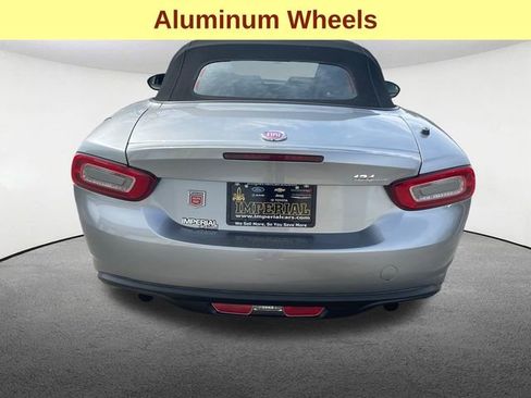 Used 2017 FIAT 124 Spider Classica RWD image 10