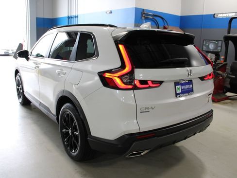 Used 2025 Honda CR-V Sport image 23