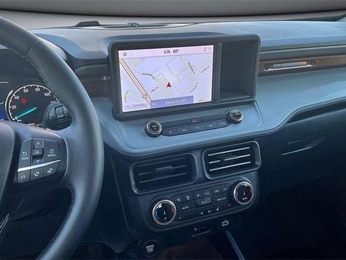 Used 2024 Ford Maverick Lariat image 11