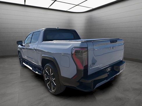 New 2024 GMC Sierra EV Denali AWD/4WD image 29