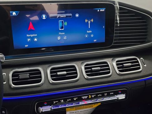 New 2026 Mercedes-Benz GLS 580 4MATIC image 15