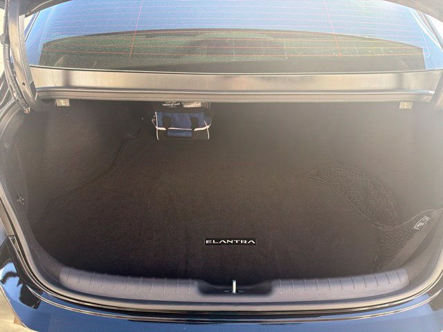 Used 2026 Hyundai Elantra SEL FWD image 18