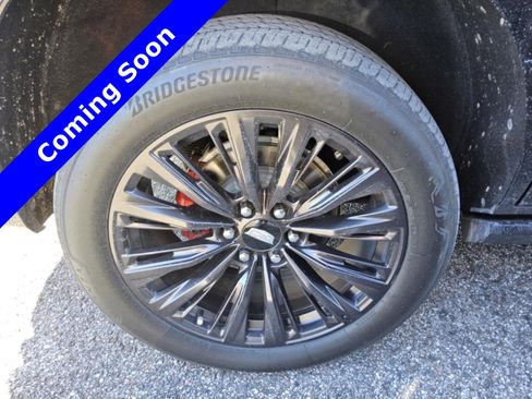 Used 2024 Cadillac Escalade V w/ LPO, ONYX Package image 7