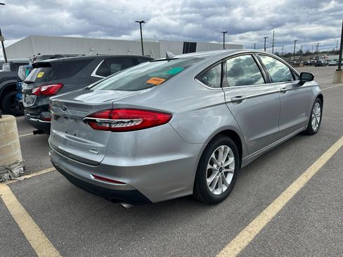 Used 2020 Ford Fusion SE image 6