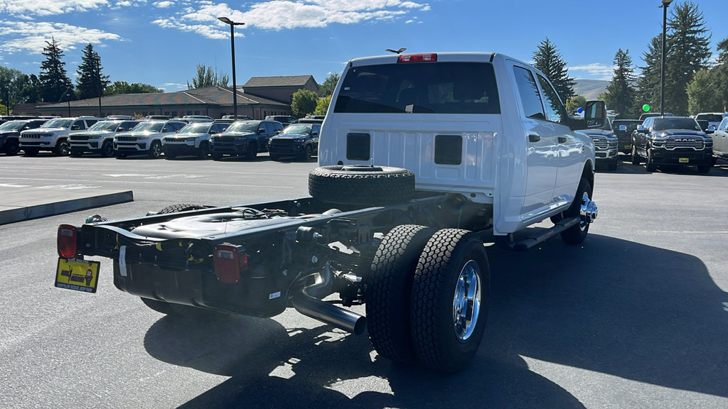 New 2027 RAM 3500 Tradesman w/ Chrome Appearance Group A AWD/4WD image 3