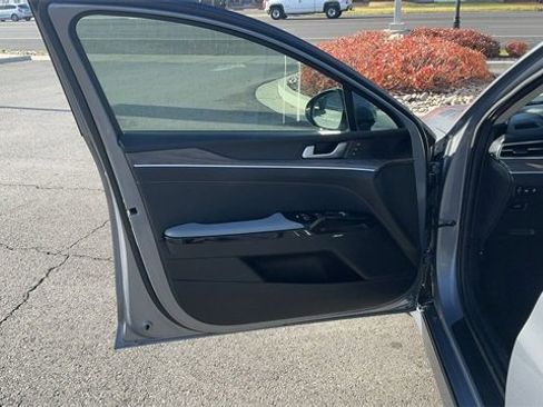 Used 2022 Kia K5 EX w/ EX Premium Package image 3