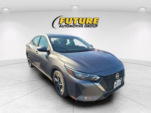 Used 2024 Nissan Sentra SV FWD image 1