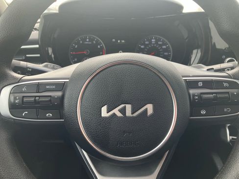 Used 2023 Kia K5 LXS image 15