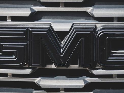 Used 2019 GMC Yukon Denali w/ Denali Ultimate Package image 23