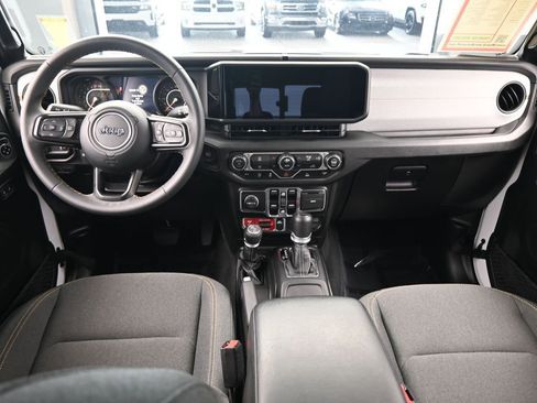 Used 2024 Jeep Gladiator Sport image 35