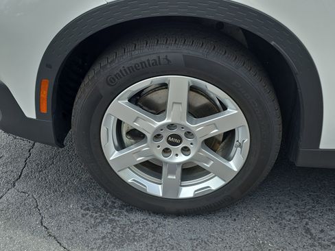 Used 2025 MINI Cooper Countryman S w/ Comfort Package Max image 8