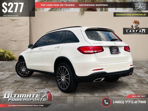 Used 2017 Mercedes-Benz GLC 300 4MATIC image 3