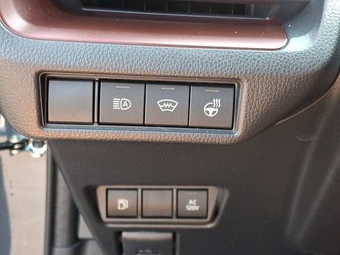 Used 2024 Toyota Prius Prime FWD image 27
