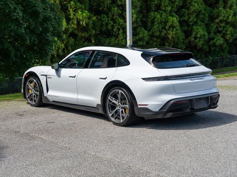 Used 2022 Porsche Taycan Turbo S AWD/4WD image 8