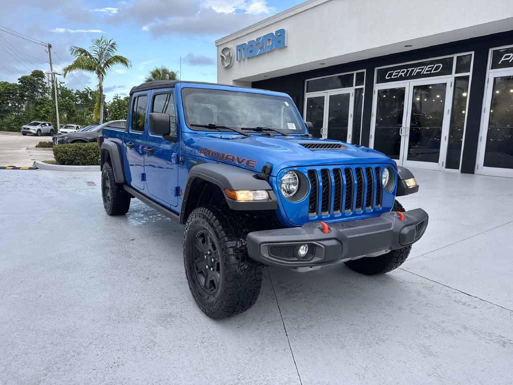 Used 2023 Jeep Gladiator Mojave AWD/4WD image 7