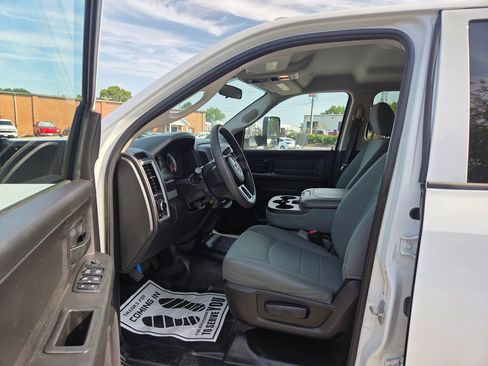 Used 2018 RAM 3500 Tradesman w/ Popular Equipment Group AWD/4WD image 15