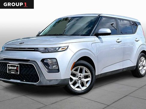 Used 2020 Kia Soul S image 1