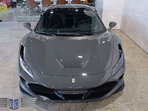 Used 2022 Ferrari F8 Tributo RWD image 13