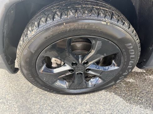 Used 2019 Jeep Compass Altitude image 14