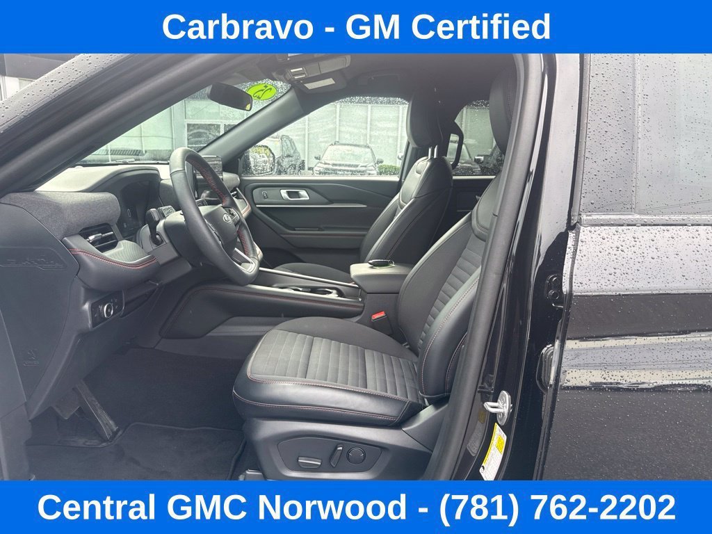Used 2025 Ford Explorer ST-Line AWD/4WD image 14