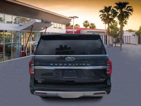 Used 2024 Ford Expedition Max Platinum AWD/4WD image 4