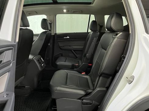 Used 2021 Volkswagen Atlas SEL AWD/4WD image 11