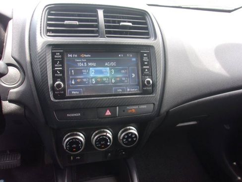 Used 2024 Mitsubishi Outlander Sport ES AWD/4WD image 14