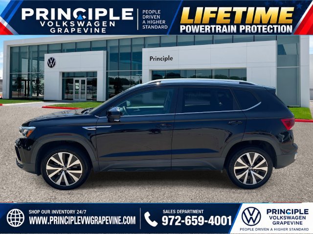 Used 2022 Volkswagen Taos SE FWD image 5