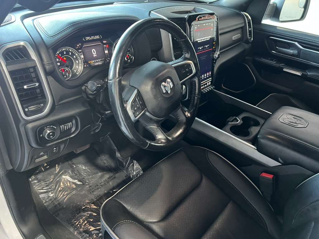 Used 2020 RAM 1500 Laramie w/ Sport Appearance Package AWD/4WD image 18