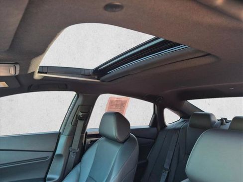 Used 2024 Honda Accord Sport image 15