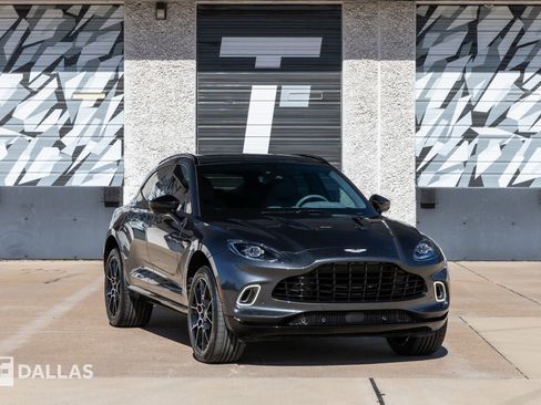 Used 2021 Aston Martin DBX image 1