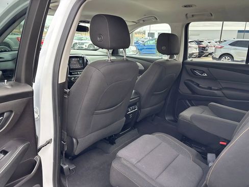 Used 2019 Chevrolet Traverse LT image 24