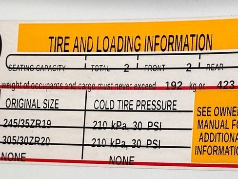 Used 2022 Chevrolet Corvette Stingray Preferred Cpe w/ Battery Protection Package RWD image 47
