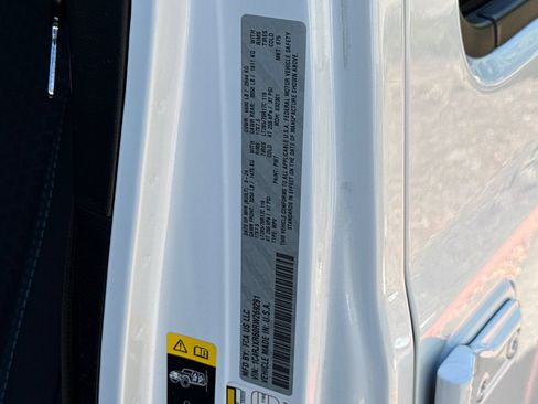 Used 2024 Jeep Wrangler Unlimited Rubicon 4xe AWD/4WD image 56