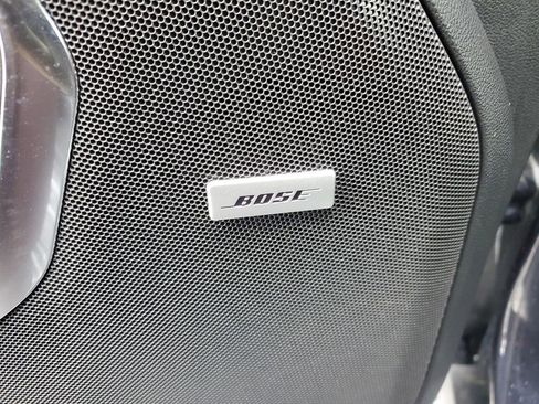 Certified 2024 GMC Yukon XL SLT w/ SLT Luxury Package image 26