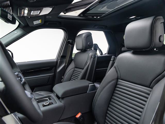 New 2026 Land Rover Discovery S AWD/4WD image 15