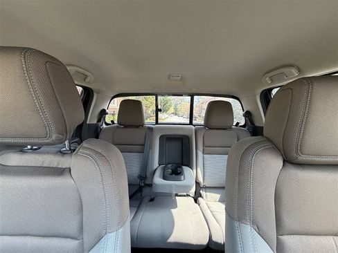 Used 2022 Nissan Frontier SV RWD image 40