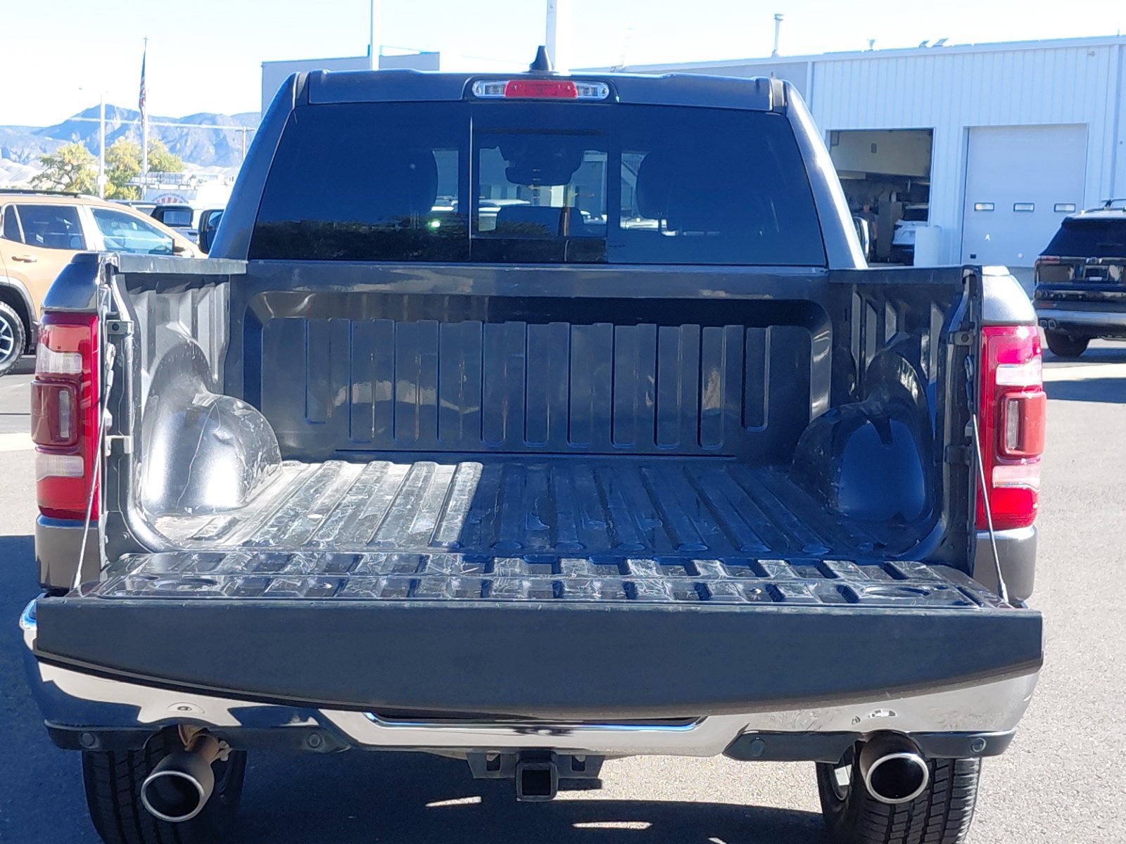 Used 2023 RAM 1500 Laramie AWD/4WD image 8