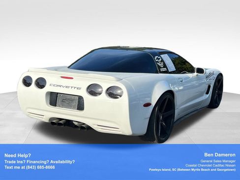 Used 1999 Chevrolet Corvette Coupe w/ Memory Pkg RWD image 3