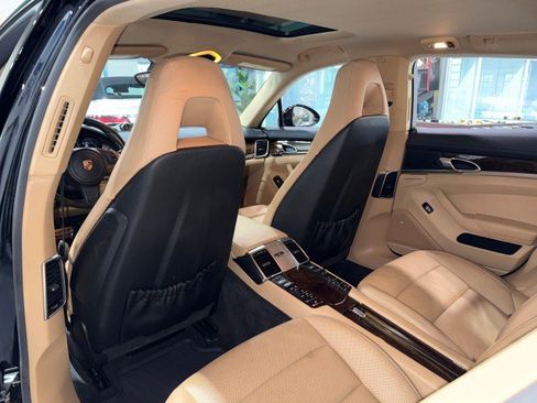 Used 2015 Porsche Panamera image 11